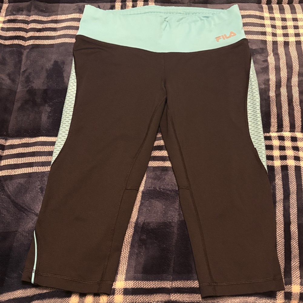 Fila Women’s Black and Teal capris leggings